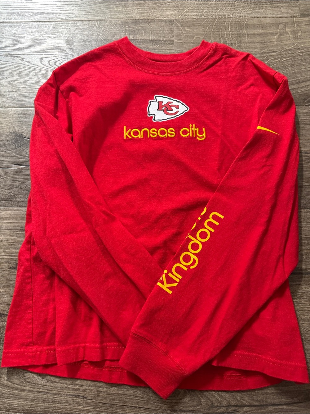 Official Kansas City Nike Red Long-Sleeve women’s Tee (Chiefs Kingdom)